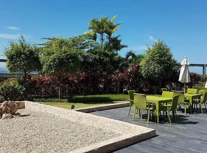 Mactan Newtown With Pool Access Apartment
