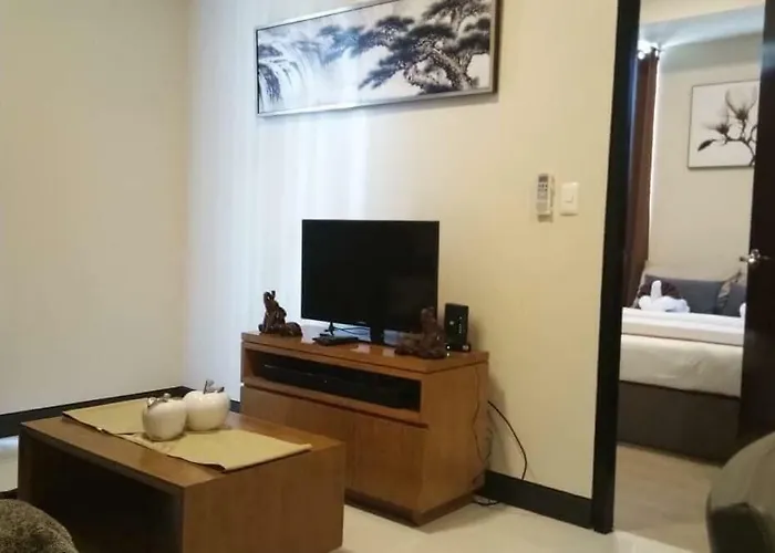 Mactan Newtown With Pool Access Apartment